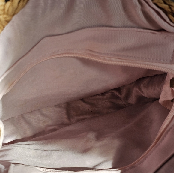 POPPIES & PEONIES Sunkiss Rattan Crossbody Tote - Picture 8 of 8